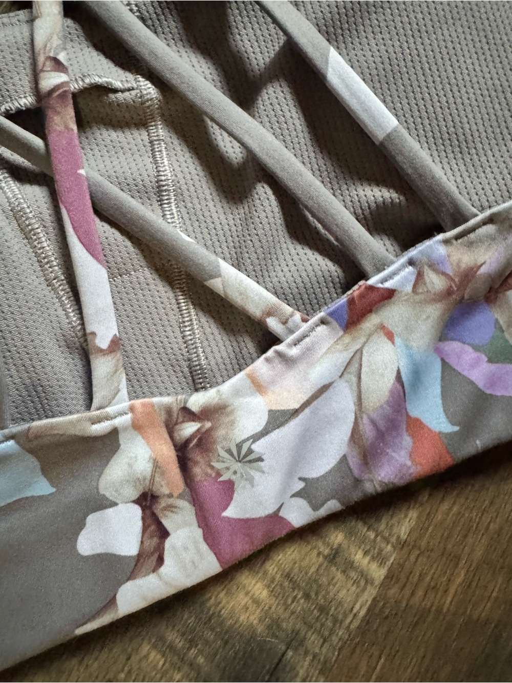Athleta Taupe Floral Strappy Sports Bra - Picture 5 of 6